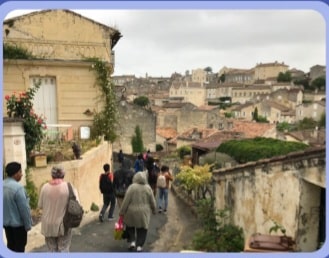 Privé : rencontrer les vieilles villes et les vieux métiers a Saint Emillion on en reparlera longtemps